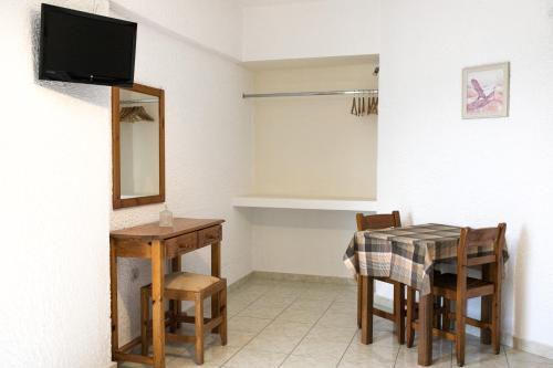 Haniotis Studios Haniotis Studios