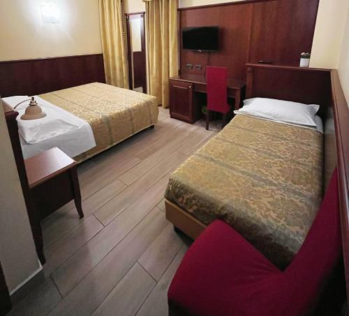 Hotel Valganna – Milan, DC