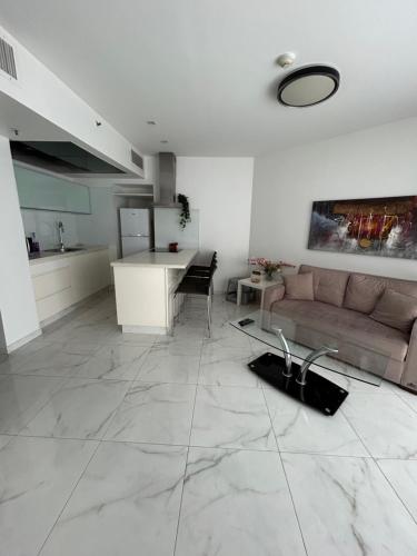 סוויטת אהבה מתוקה על הים-Sweet Love Suite on the sea in Bat Yam