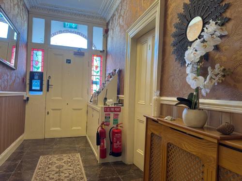 Donnybrook Hall - image 5