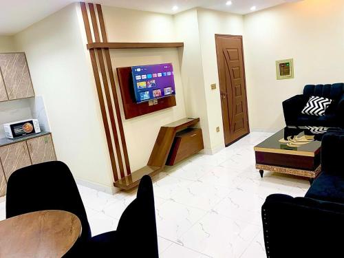Royal Height Residence - image 11