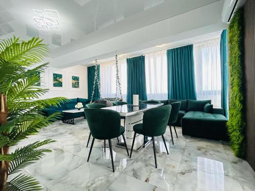 One-Bedroom Apartment image 9