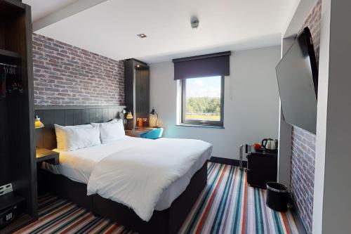 1 queen bed