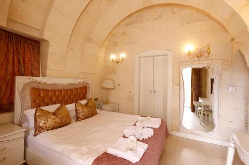 Anatelein Cave Hotel