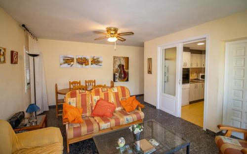 Apartment with Sea View image 2