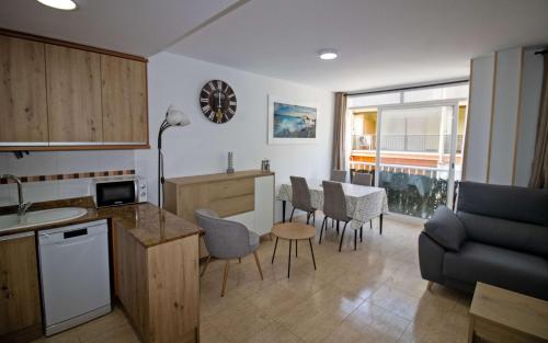 Apartment image 8
