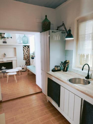 Kitchen, St Thomas House in Agia Varvara