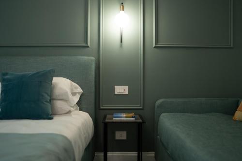 Monteroduni 22 - Chiaia Design Rooms, Naples (photo 11)