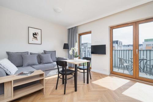 Exceptional Studio in Katowice with Parking by Noclegi Renters, Kattowitz