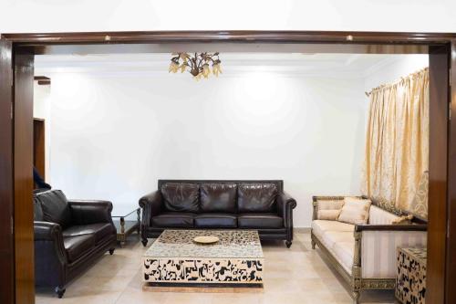 Villa in DHA phase 3 - image 12