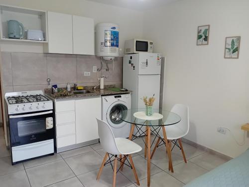 Studio Apartment with One Double Bed image 10