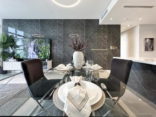 Trophy-Luxurious living w Serene Sea Blends View, Dubái (foto 10)