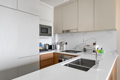 2BR Address Dubai Opera T1 Downtown Views, Dubai (foto 7)