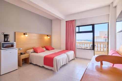 Apartamentos Isla Del Sol - image 13