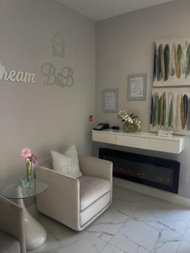 Alissa Suite, Рим