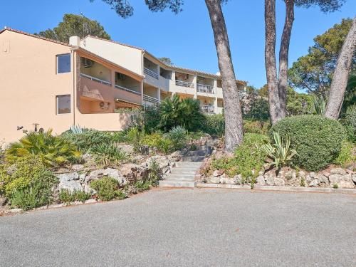 Apartment Pinede Mer et Soleil by Interhome near Pizza du Fournas