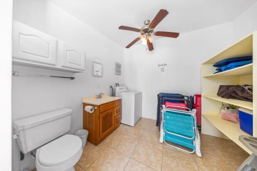 Spacious 3 Min To Beach Pool Jacuzzi Gym