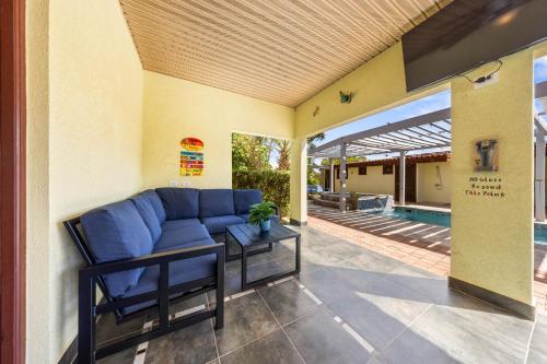 Spacious 3 Min To Beach Pool Jacuzzi Gym