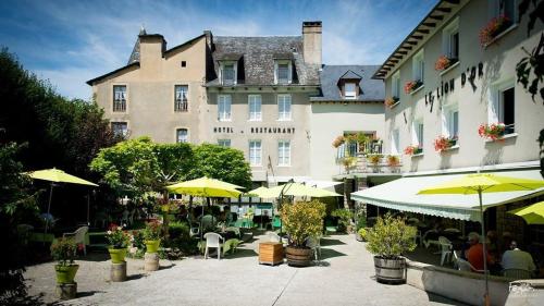 Hotel Le Lion d'Or Hotel de charme Sainte-Eulalie-d'Olt