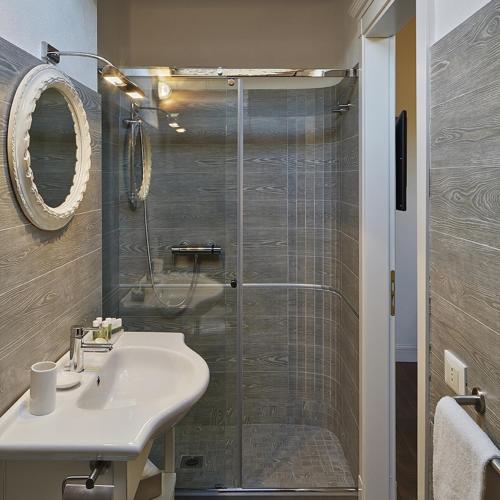 M Club De Luxe B&B - image 5
