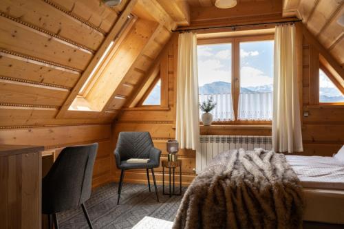 Double or Twin Room with Mountain View image 6