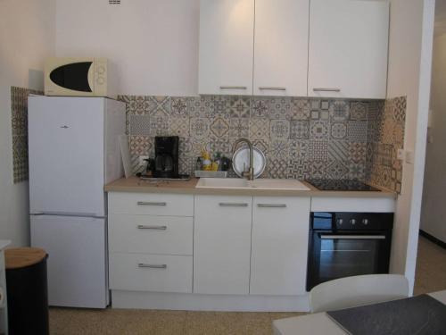 APPART 3 PIECES 6 couchages SAINT CYPRIEN PLAGE - FR-1-106-38 (Appartement T3 spacieux, 6 couchages a Saint-Cyprien Plage, proche port et commerces, parking securi) in Saint-Cyprien
