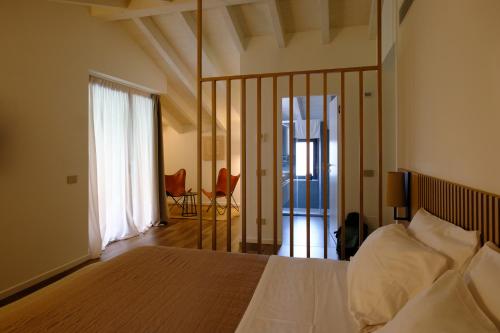 Suite with Pool View image 4
