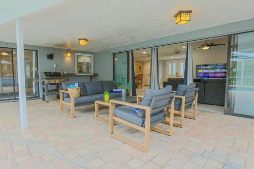 Sunset Poolhouse - Pool, Firepit, Playset, Games, Clearwater (zdjęcie 9)