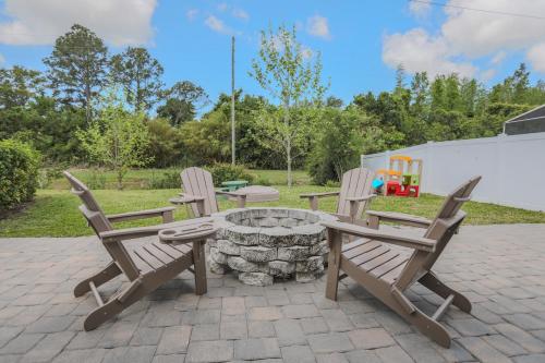 Sunset Poolhouse - Pool, Firepit, Playset, Games, Clearwater (zdjęcie 2)