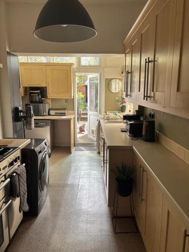 Guest house double room near Sandwell General Hospital