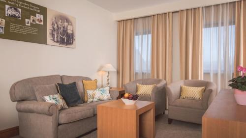 The Stormont Hotel - image 11