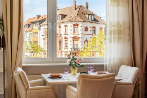 Wohnen auf Zeit, Stilvolles Apartment mit Balkon & Parkplatz nahe Frankfurt in Hanau am Main, Deutschland