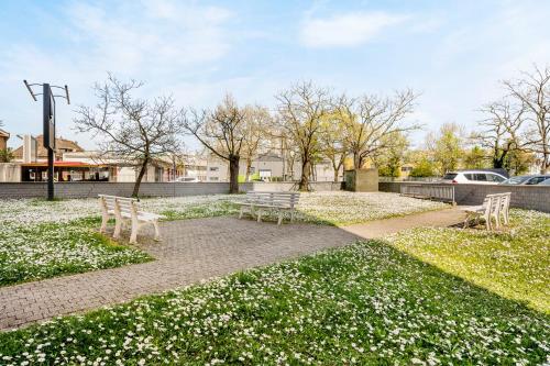 Garden, Wohnen auf Zeit, Stilvolles Apartment mit Balkon & Parkplatz nahe Frankfurt in Hanau