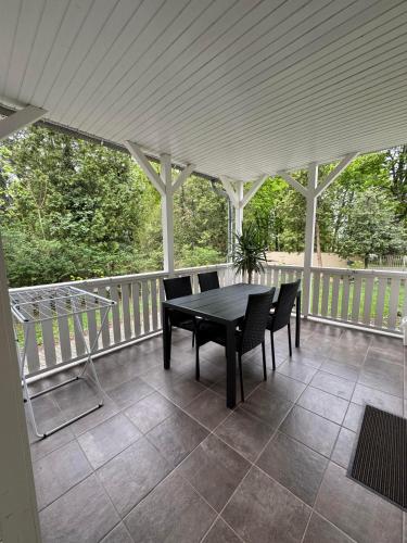 A szálláshely kívülről, Szem-s Vendeghaz in Balatonszemes