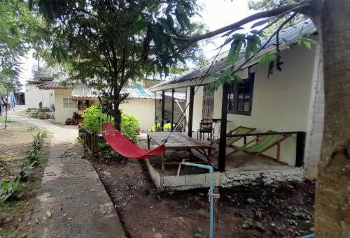 Bamboo Hut Resort and Restaurant - 숙소 외관