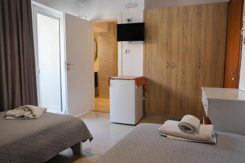 Marie Hotel - image 2