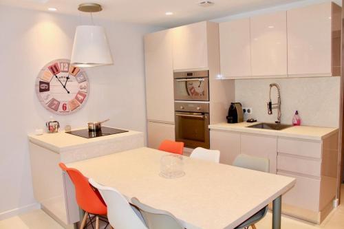 Apartment image 8