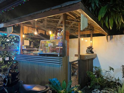 Kitchen, Dos Casa near Palawan Wildlife Rescue and Conservation Center
