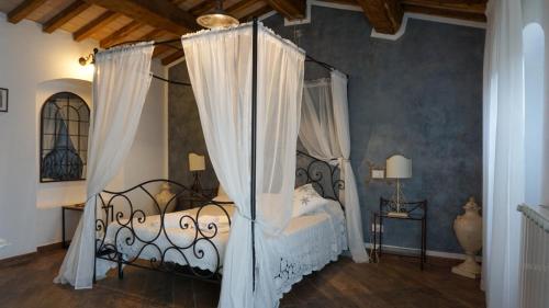 B&B CANNETO in Монтеверді Маріттімо
