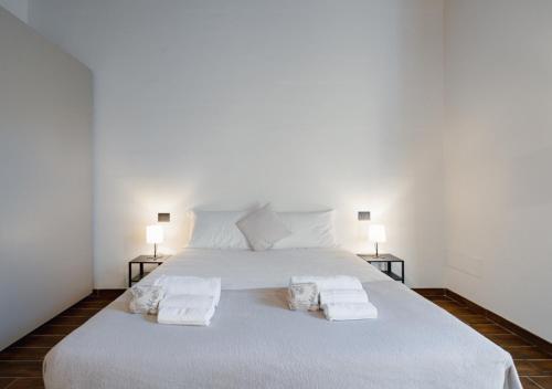 30 Min from Florence Jacuzzi, Wi-Fi & Parking