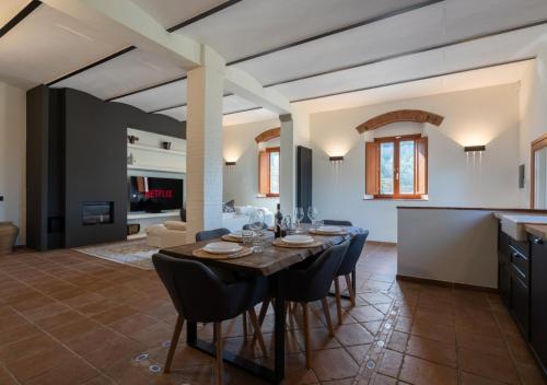 Зручності, 30 Min from Florence Jacuzzi, Wi-Fi & Parking in Руфіна