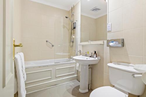 Best Western Lamphey Court Hotel and Spa - image 12