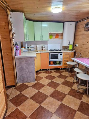 keuken, Ластівчине гніздо in Mykulychyn