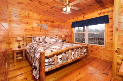 Luxury Theatre Cabin Lights Camera Relax - image 4