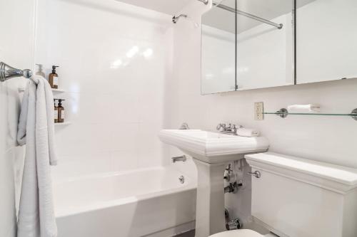Sophisticated 2BR 1Bath in Turtle Bay Near Subway, New York (Foto 7)