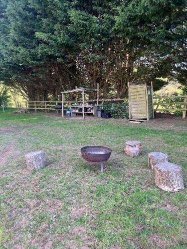 Swallows Oast Glamping in Whatlington