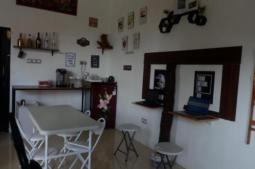 Niang Hostel Penida