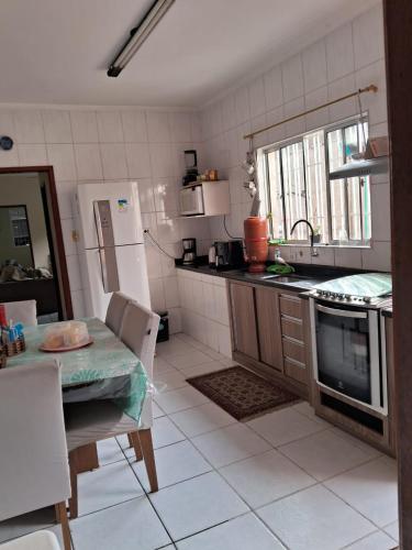ห้องครัว, Casa 2 dorms Ocian Praia Grande in วีลาอัสซุงเกา