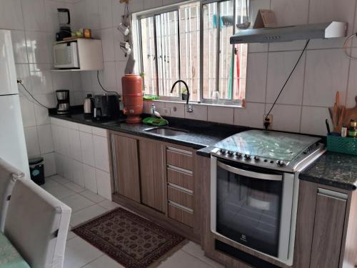 Casa 2 dorms Ocian Praia Grande in วีลาอัสซุงเกา