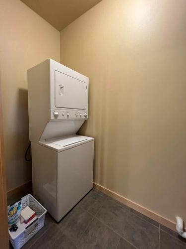 Cannery Square Unit - 106 by Patriot Properties - image 4